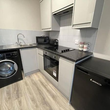 Hosted By Ryan - 1 Bedroom Apartment ลิเวอร์พูล ภายนอก รูปภาพ
